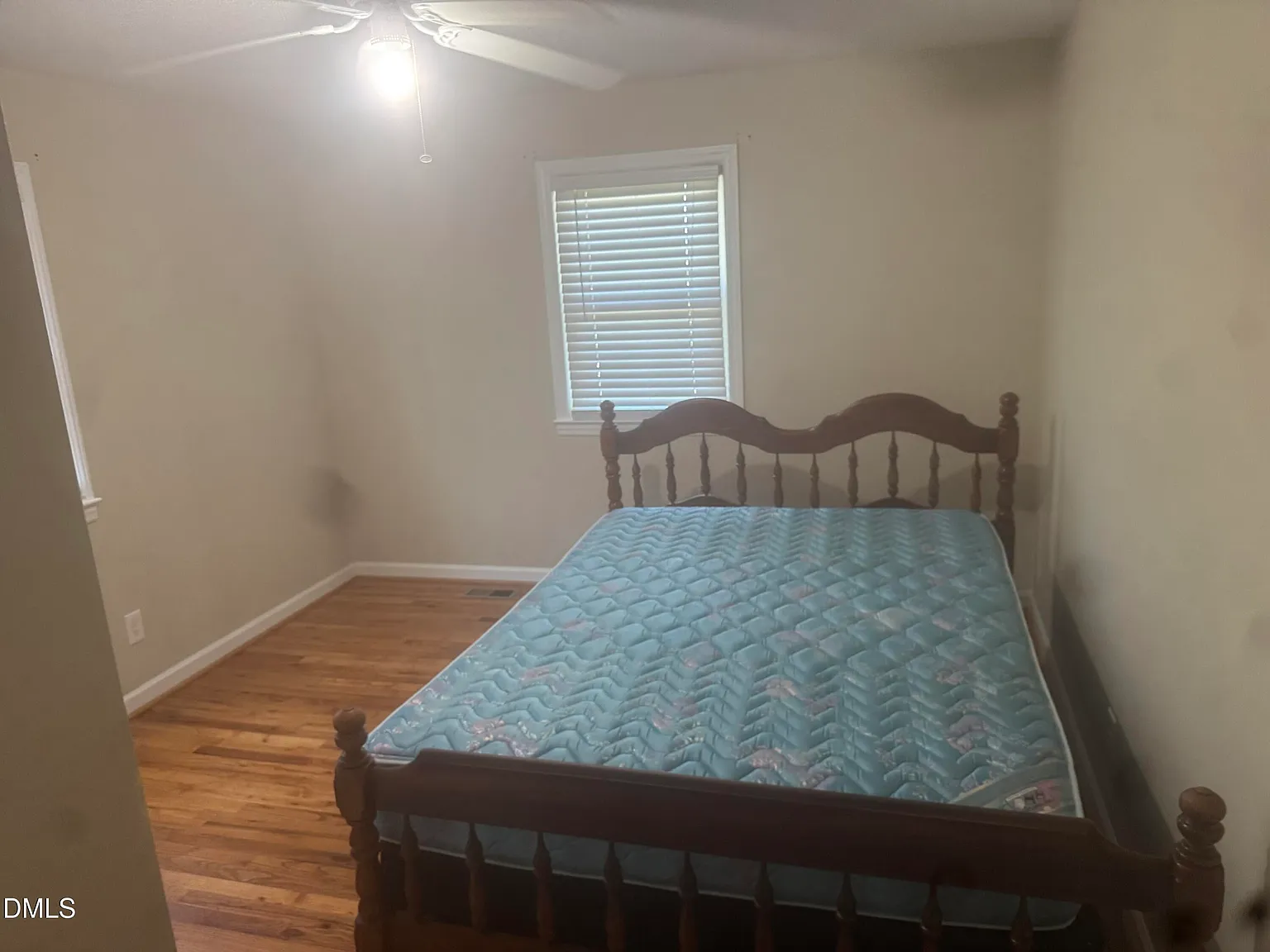 2 bed, 1.0 bath, $1,350 — Photo 3