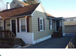 919 Hillside Ave, Upper Chichester, PA 19061