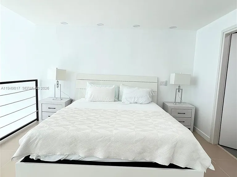 300 S Biscayne Blvd #L-814 — Photo 7