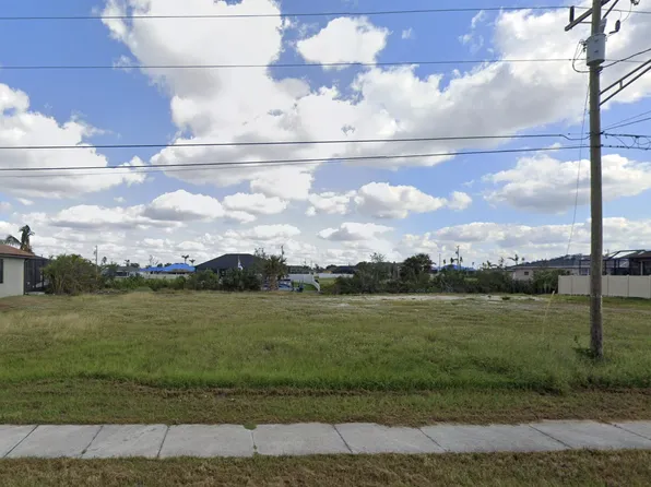 2513 Surfside Boulevard, Cape Coral, FL 33914