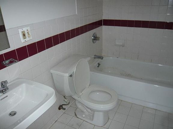 5th image of 88 Grafton Ave APT 2A