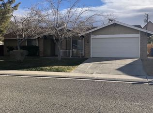 742 Peg St, Ridgecrest, CA 93555