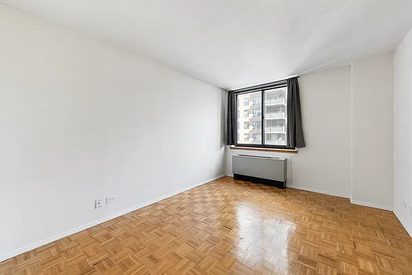 Rented by Compass | media 14