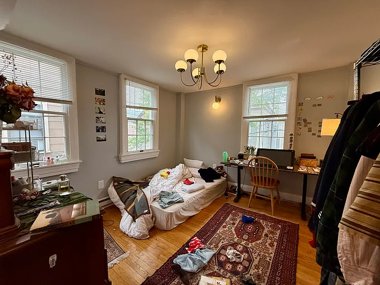 405 Benefit St #2R — Photo 8