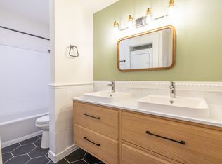 10047 Westpark Dr #125, Houston, TX 77042