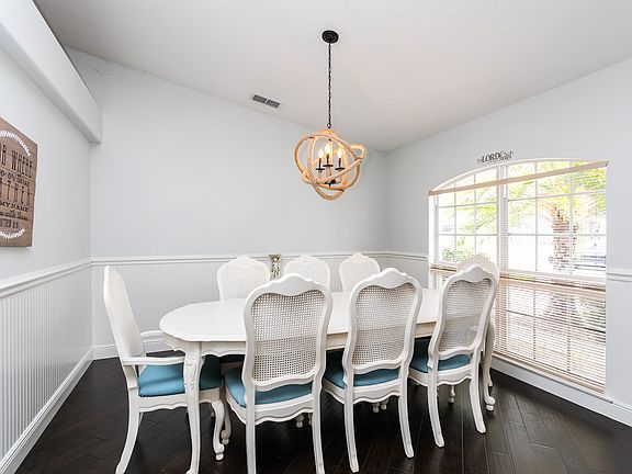5th image of 4924 E Lake Cove Blvd