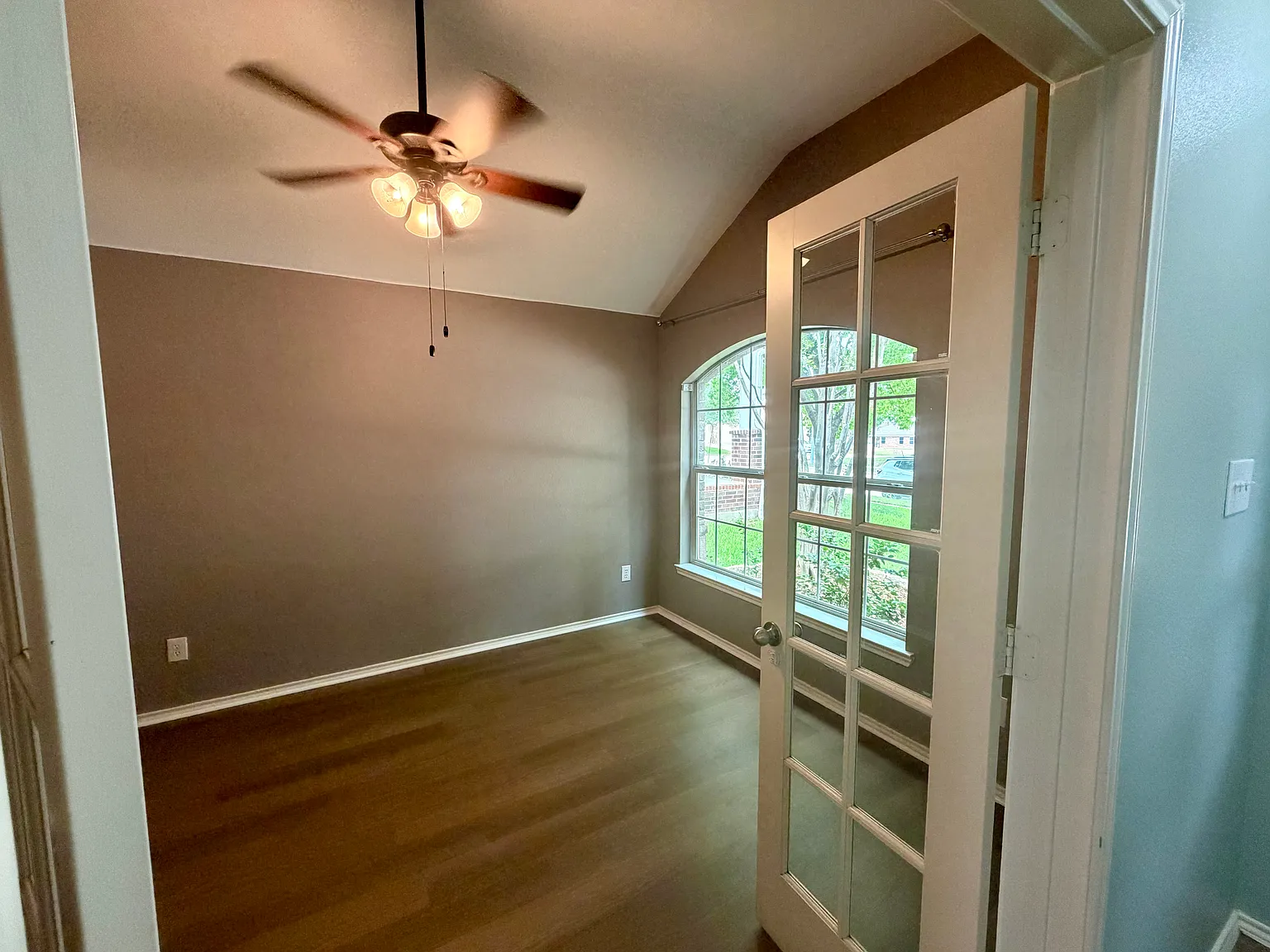 3 bed, 1778 sqft, $2,250 — Photo 3