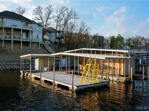 141 Grand Cayman Dr, Sunrise Beach, MO 65079
