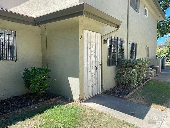 2nd image of 2200 Lemontree Way #3