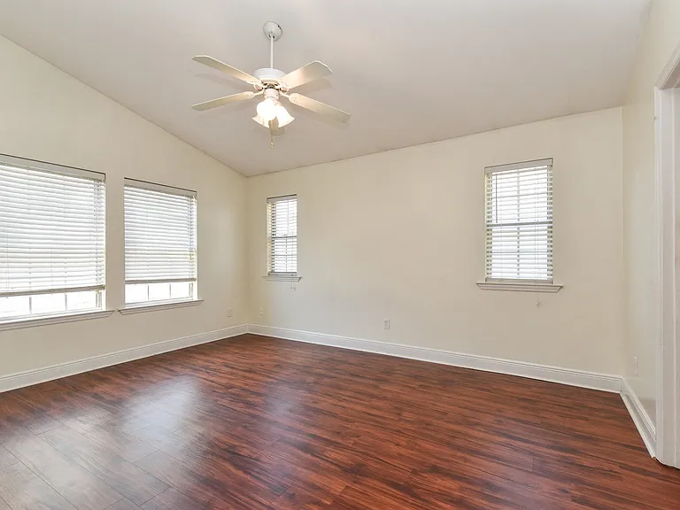 5309 Moonbeam Trl — Photo 17