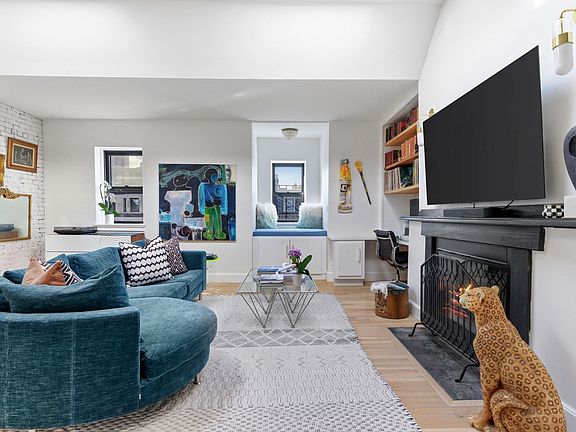 3rd image of 552 Columbus Ave #Penthouse 6