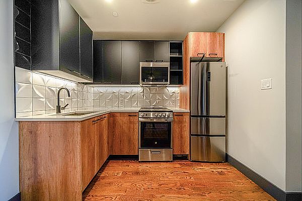 1st image of 148 Bleecker St #3E
