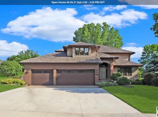 1342 Fox Ridge Trl, Sioux City, IA 51104