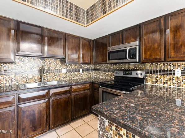 4756 W VIA CYNTHIA Drive, Glendale, AZ 85301