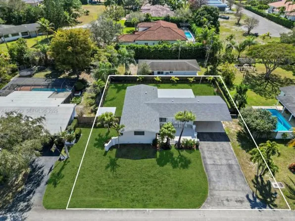 9320 SW 125th Ter, Miami, FL 33176