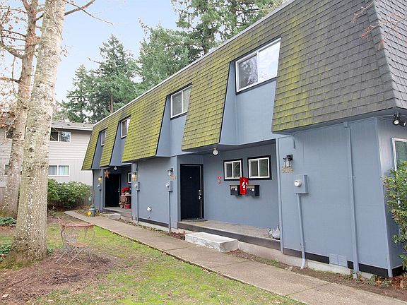 4th image of 8102-8122 SW 31st Ave #8110