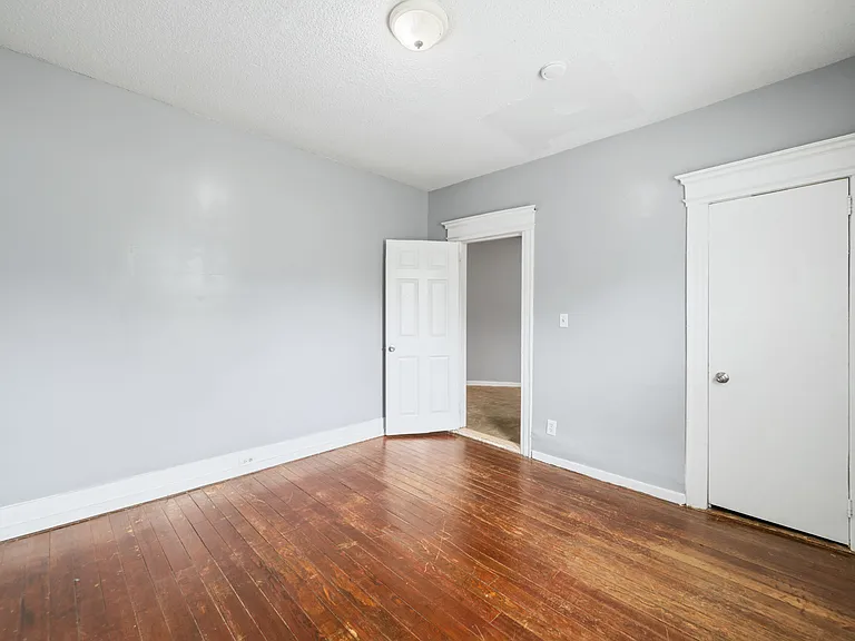 705 Dixwell Ave #1R — Photo 6