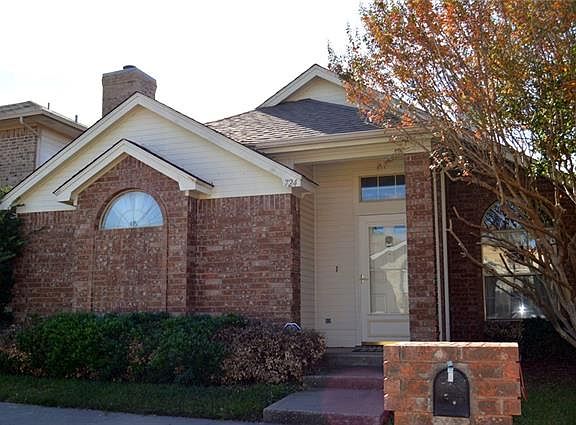 2nd image of 724 Greenridge Dr