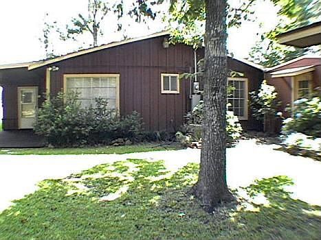 1st image of 119 Charmaine Dr E