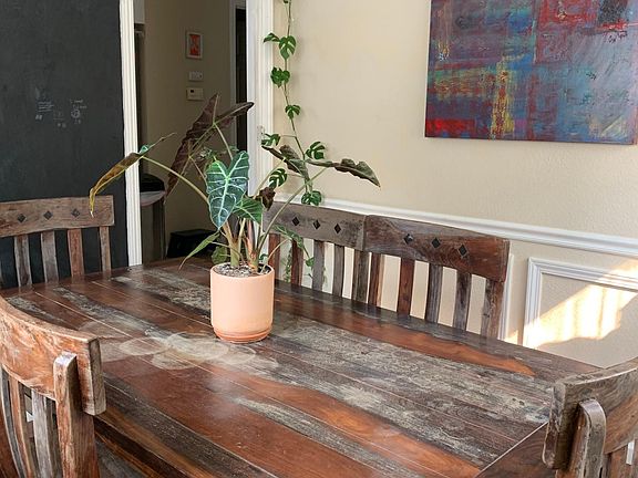 4th image of 2655 San Fernando Way
