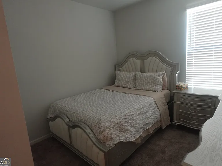 175 Tulip Dr — Photo 8