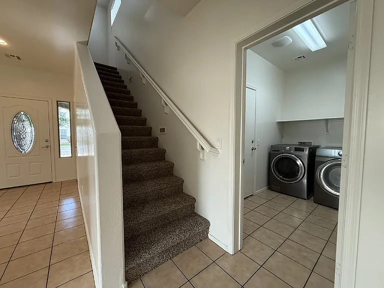 7258 W Palmaire Ave — Photo 14