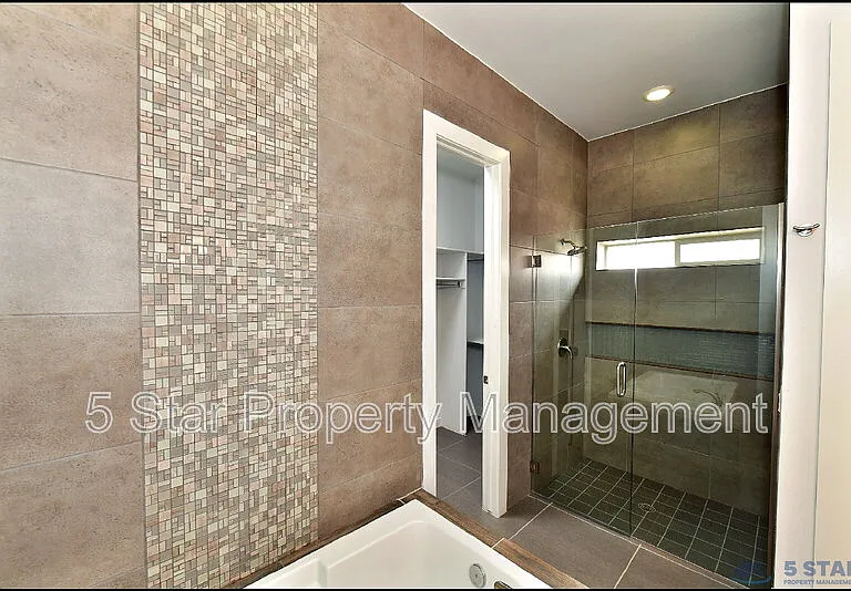 5973 Cartagena Cir — Photo 29