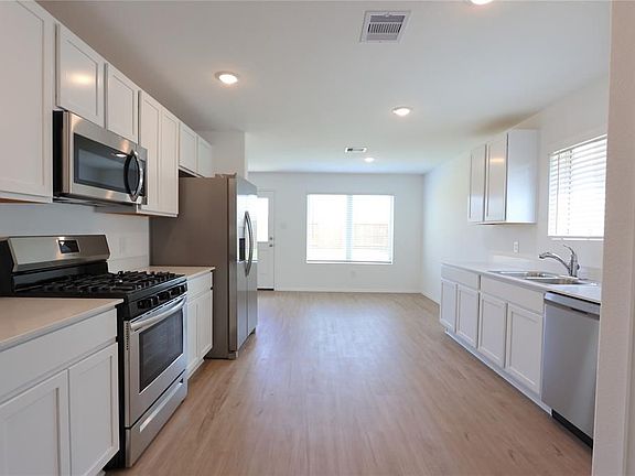 5th image of 27007 Jasmine Breeze Dr