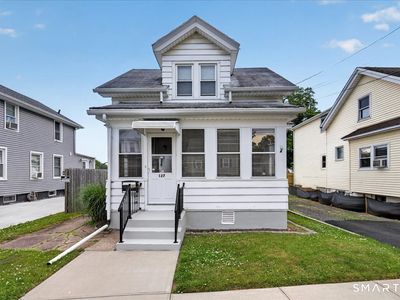 127 Oakley Street, New Haven, CT, 06513