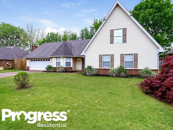 3rd image of 7960 Meadow Trail Dr