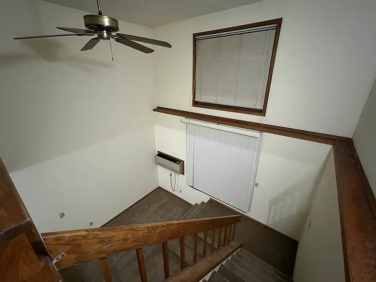 Londonderry Lofts — Photo 33