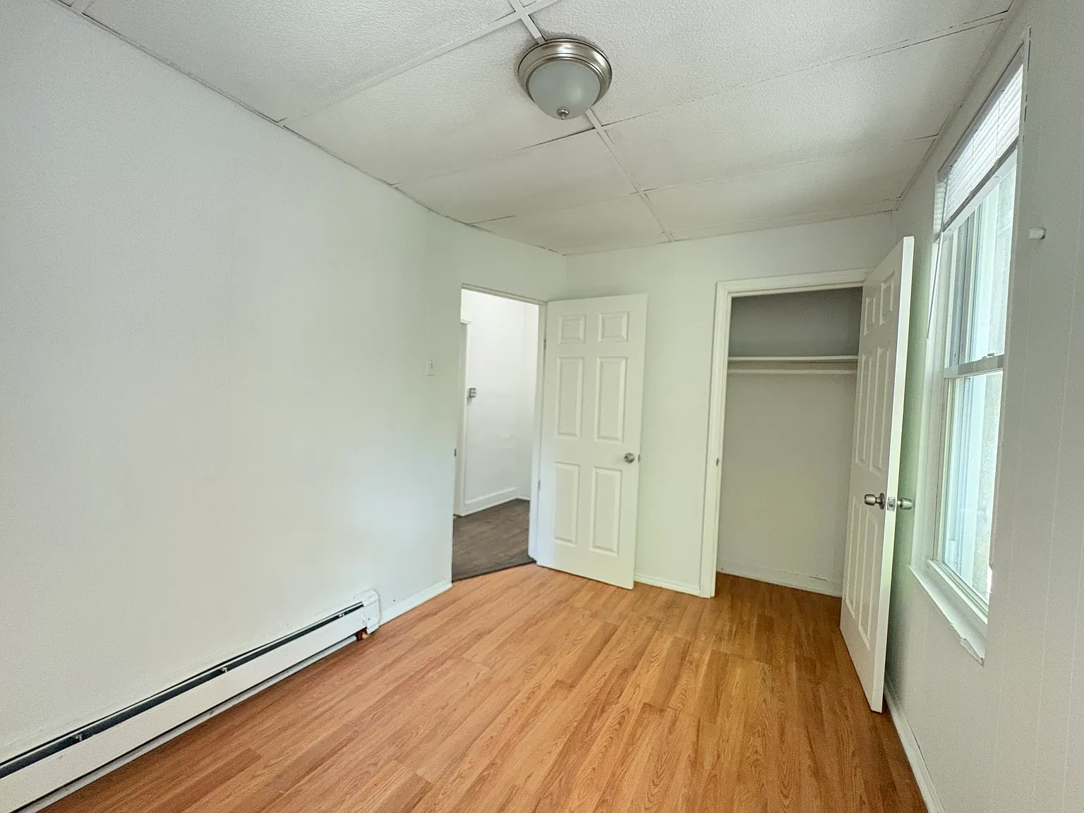 3 bed, 1000 sqft, $2,495 — Photo 4