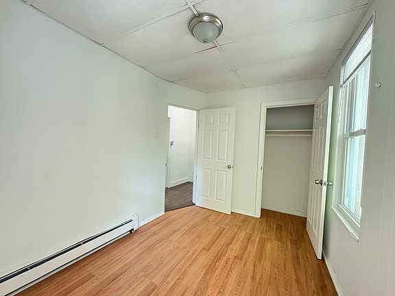 4th image of 133 Boyd Ave #3