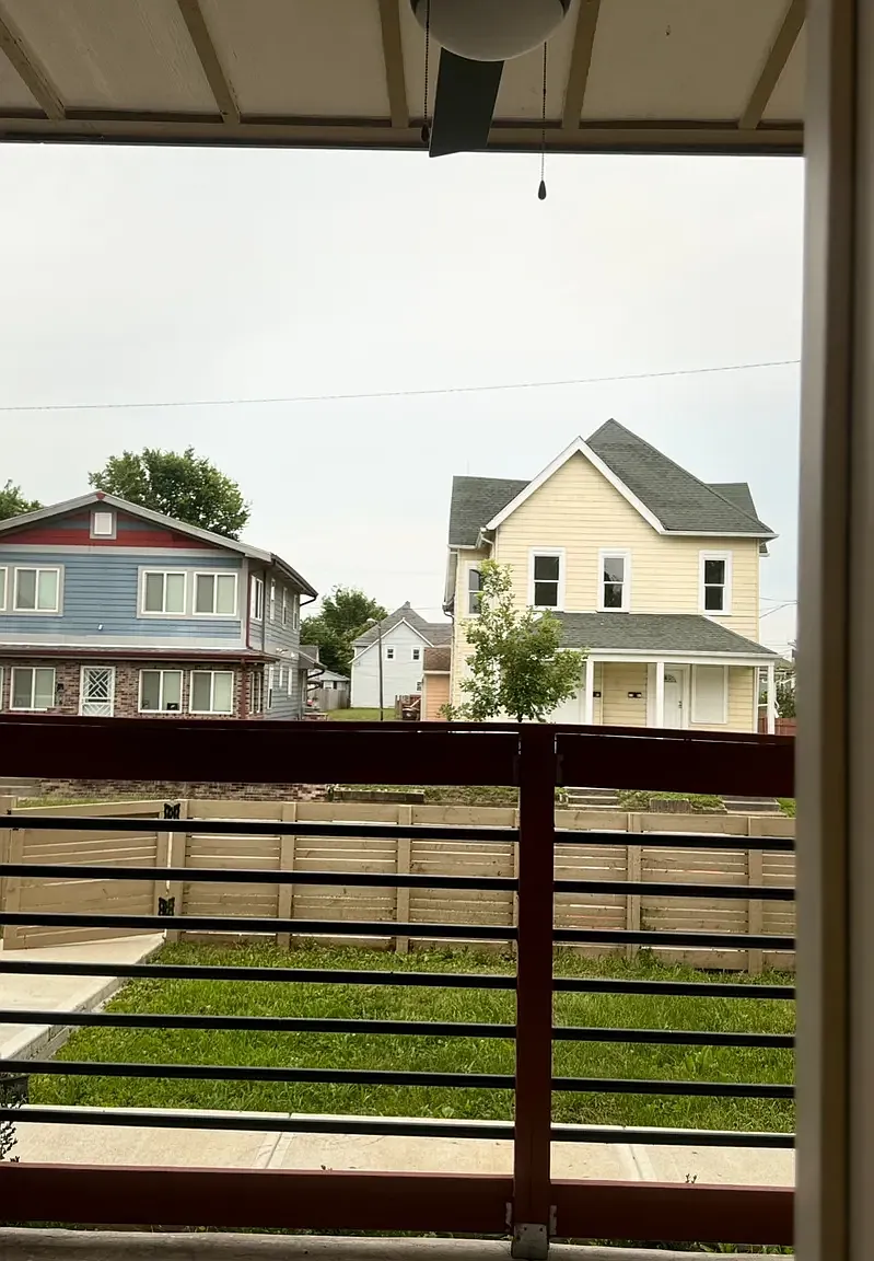 2306 Carrollton Ave — Photo 2