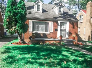 17579 Strathmoor St, Detroit, MI 48235