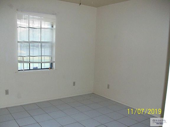 5th image of 633 Eastwood Dr
