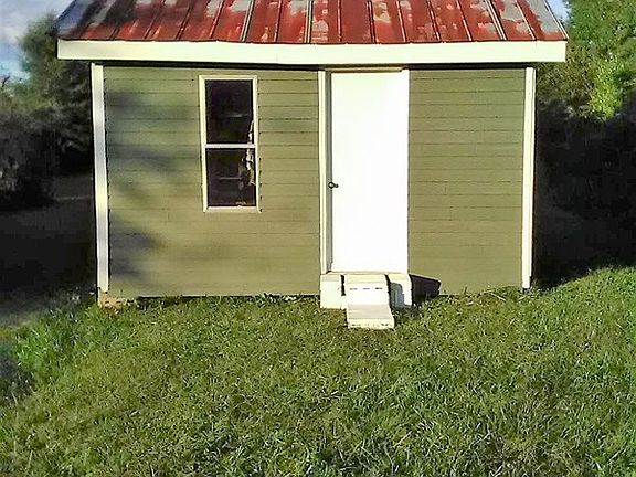 4th image of 3723 Hwy 47