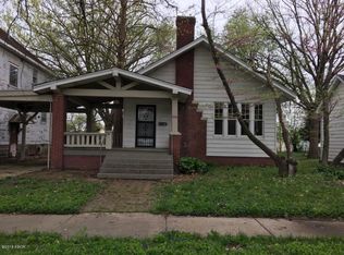 224 N Sycamore St, Centralia, IL 62801