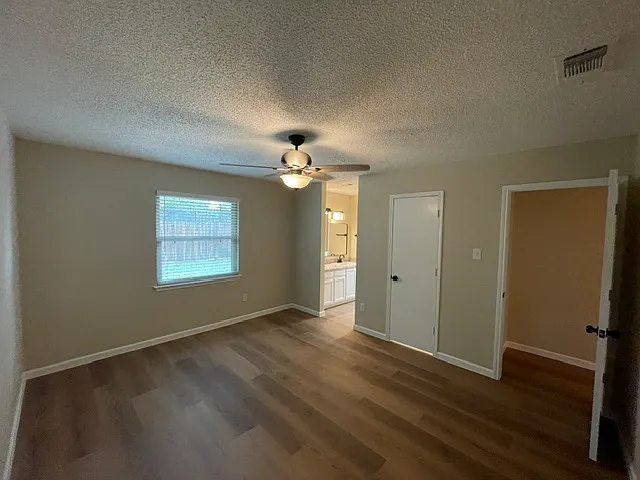 2 bed, 1059 sqft, $1,725 — Photo 4