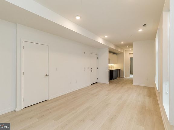 4th image of 1247 N 27th St Unit C