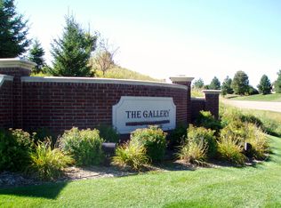 8365 Gallery Pkwy, Victoria, MN 55386