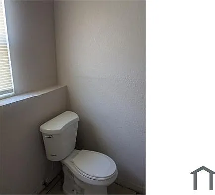 3 bed, 1000 sqft, $2,250 — Photo 4