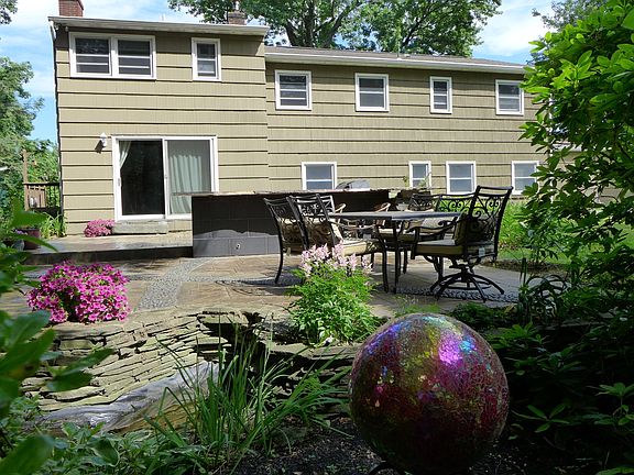 5th image of 4 Garden Ct
