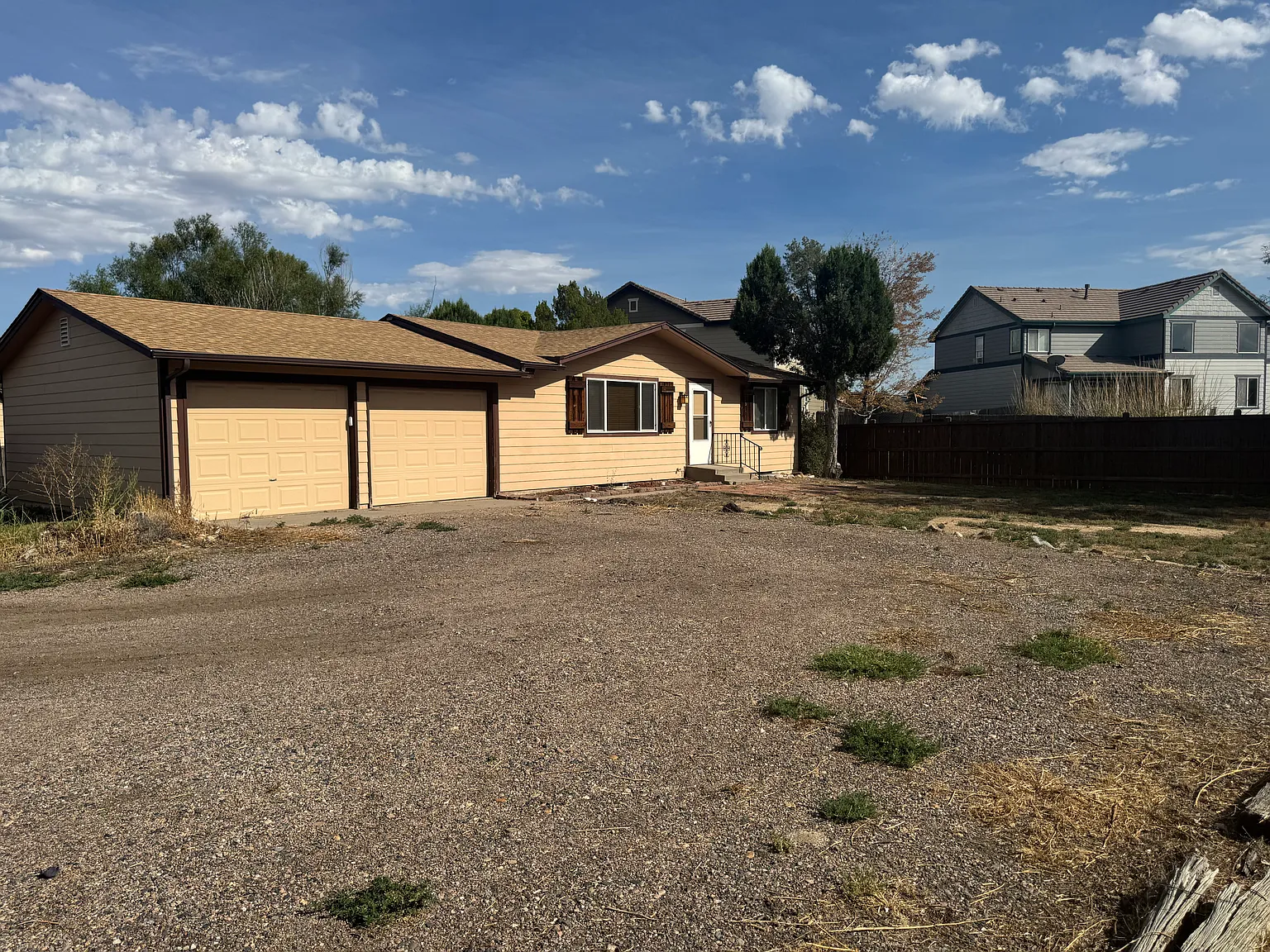 3 bed, 800 sqft, $1,900 — Photo 2