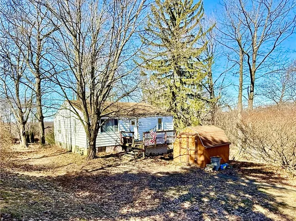 701 Chicora Rd, Chicora, PA 16025