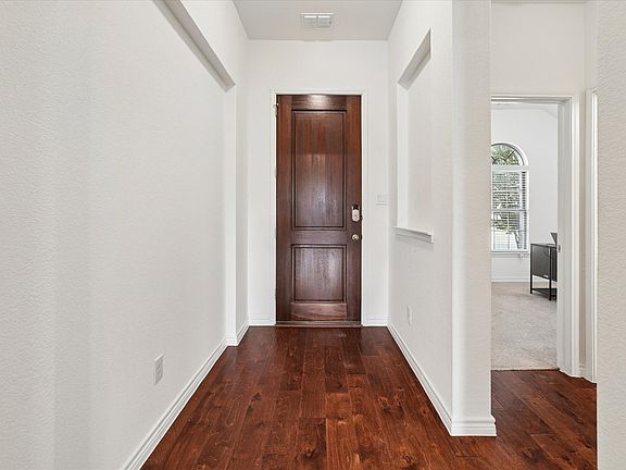 4th image of 7017 Green Field St
