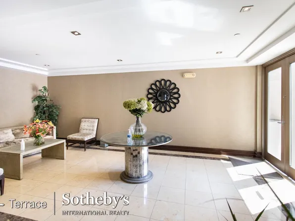 64-05 Yellowstone Boulevard image 14 of 22