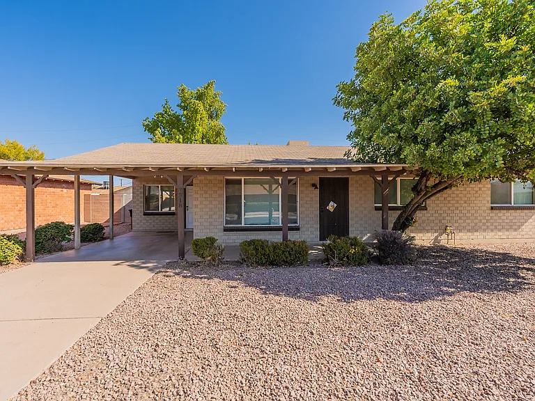 7318 E Sheridan St — Photo 27
