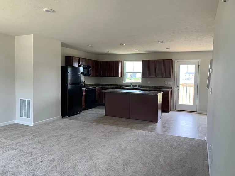 431 Regina Dr #1 — Photo 3