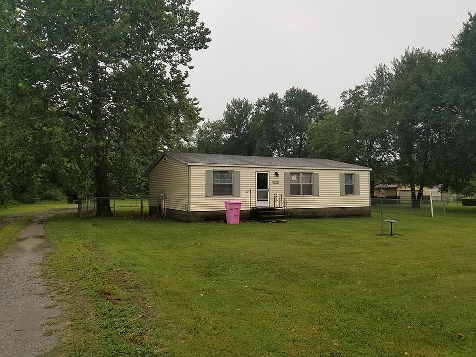 1st image of 461 E 520th Ave